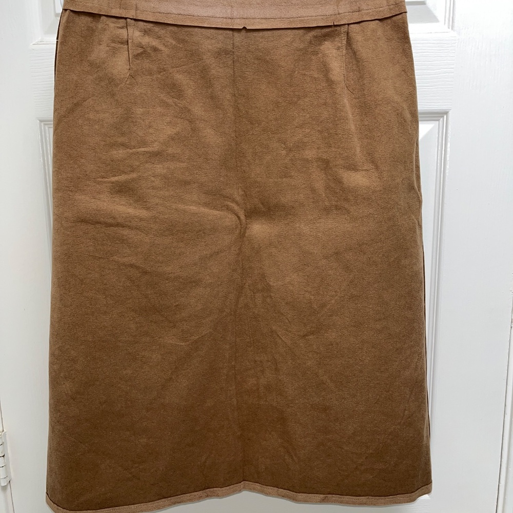 Women's Suede Skirt and Coat 10 - Picture 14 of 16